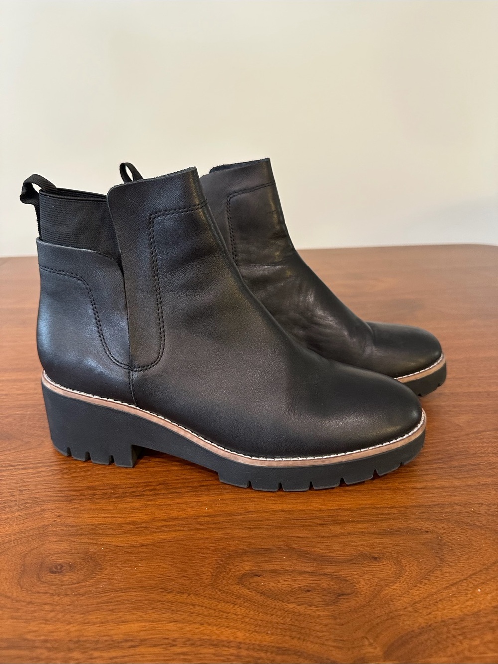 Women’s Blondo Danika Black Leather Ankle Boots sz 10 - Excellent Condition!